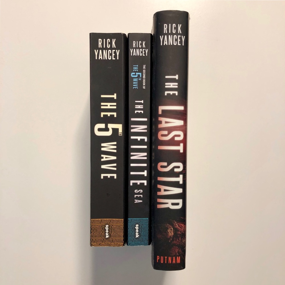 the fifth wave trilogy by rick yancey